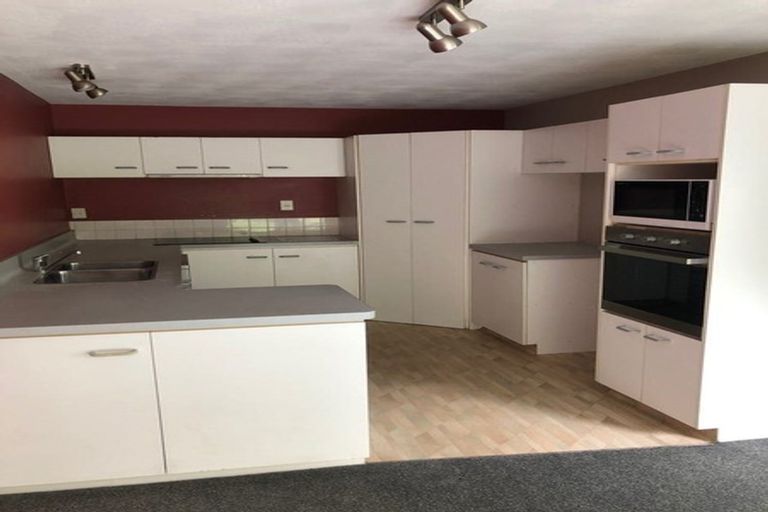 Photo of property in 1/264 Riccarton Road, Upper Riccarton, Christchurch, 8041