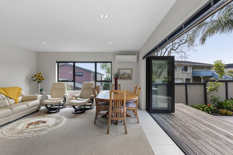 Photo of property in 1/7 Proteus Place, Half Moon Bay, Auckland, 2012