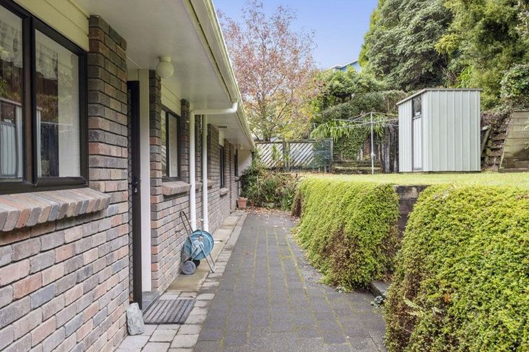 Photo of property in 13 Pentland Place, Highlands Park, New Plymouth, 4312
