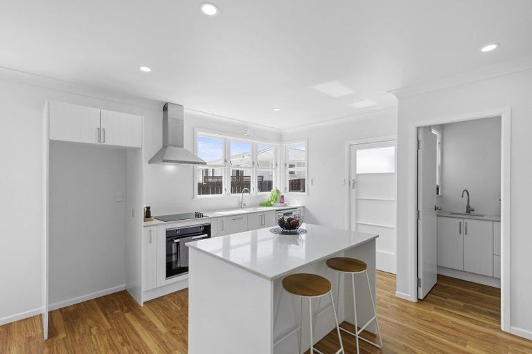 Photo of property in 162 Queen Street West, Levin, 5510