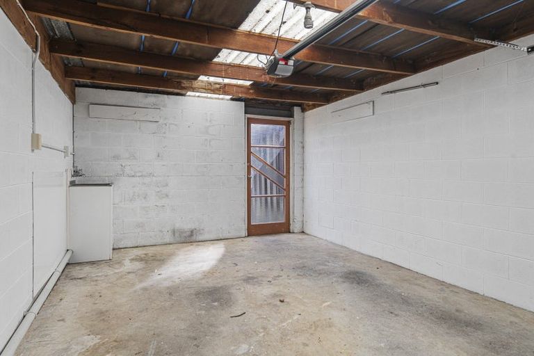 Photo of property in 1/35 Clemow Road, Fitzroy, New Plymouth, 4312