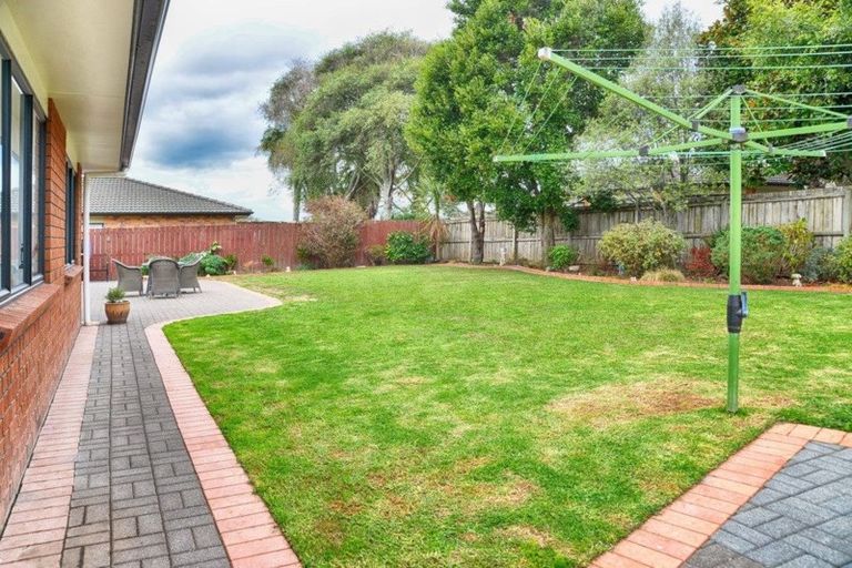 Photo of property in 39 Tington Avenue, Wattle Downs, Auckland, 2103