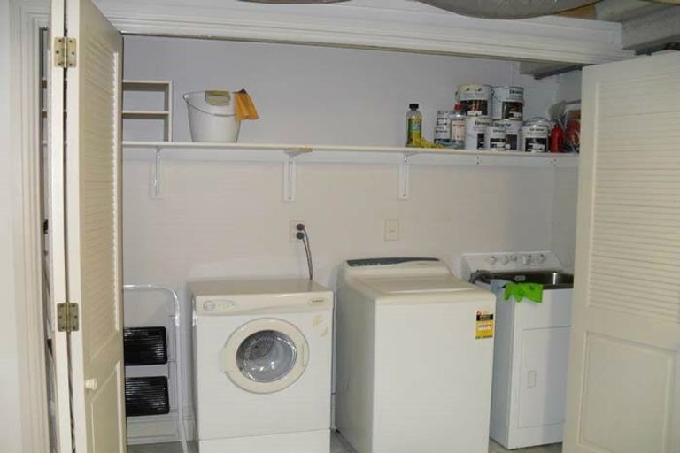 Photo of property in 154 Tinakori Road, Thorndon, Wellington, 6011