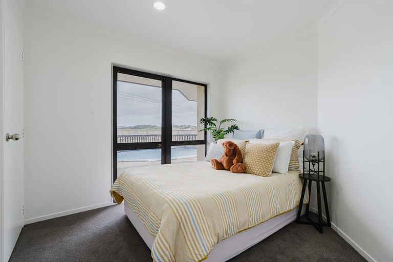 Photo of property in 12 Sunny Dale, Western Heights, Hamilton, 3200