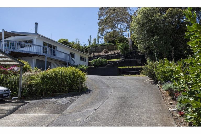 Photo of property in 33 Raumati Crescent, Onerahi, Whangarei, 0110