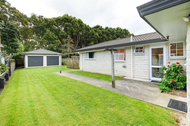 Photo of property in 12 Dunallen Avenue, Marton, 4710