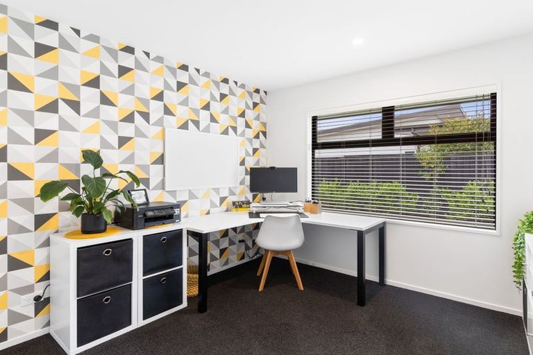 Photo of property in 4 Wilderness Green, Prebbleton, 7604