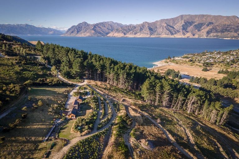 Photo of property in 1147b Lake Hawea-albert Town Road, Albert Town, Wanaka, 9382
