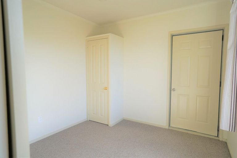 Photo of property in 30 Beach Road, Onerahi, Whangarei, 0110