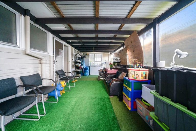 Photo of property in 21 Bettina Place, Manurewa, Auckland, 2102