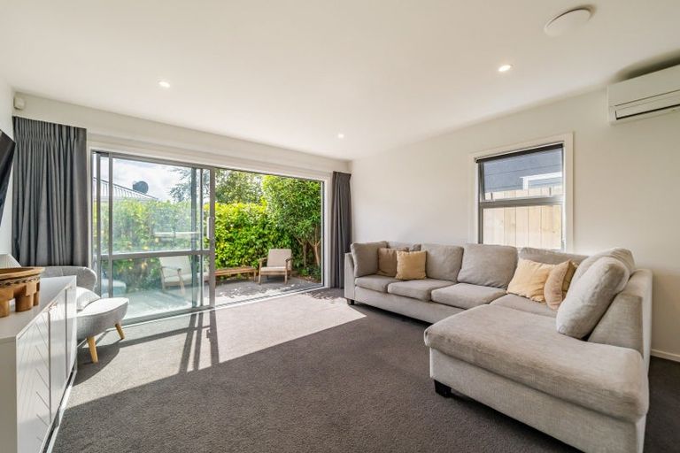 Photo of property in 3 Okoutu Lane, Moera, Lower Hutt, 5010