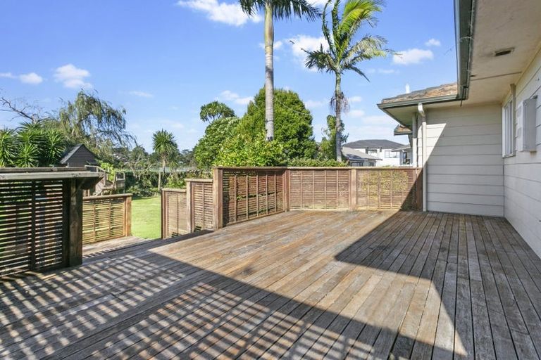 Photo of property in 158 Cascades Road, Pakuranga Heights, Auckland, 2010