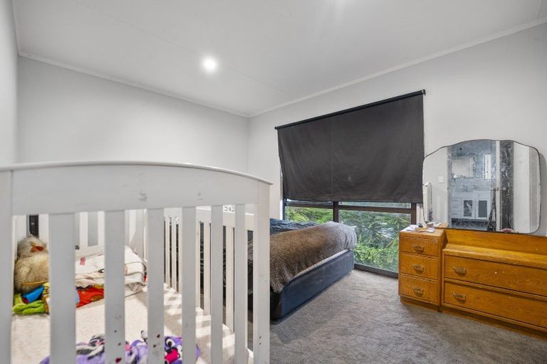 Photo of property in 37 Resolution Road, Welcome Bay, Tauranga, 3112