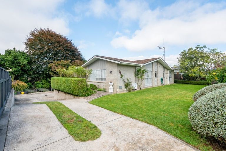 Photo of property in 6 Marnane Terrace, St Andrews, Hamilton, 3200