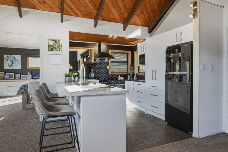 Photo of property in 11 Streamdale Place, Ngongotaha, Rotorua, 3010