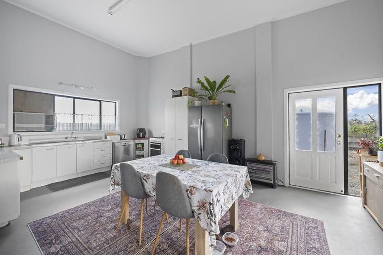 Photo of property in 74 Awakino Point Road East, Awakino Point, Dargaville, 0372