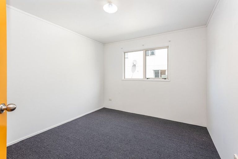 Photo of property in 2/91 Brockworth Place, Riccarton, Christchurch, 8011