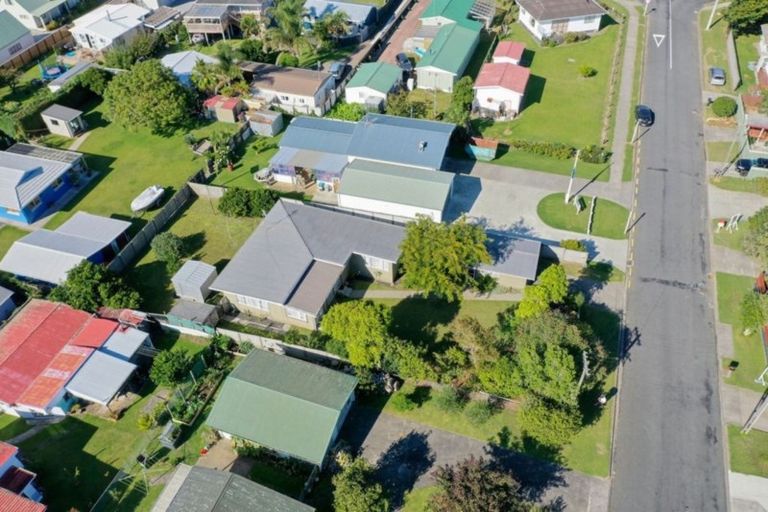 Photo of property in 41 Roretana Drive, Athenree, Katikati, 3177