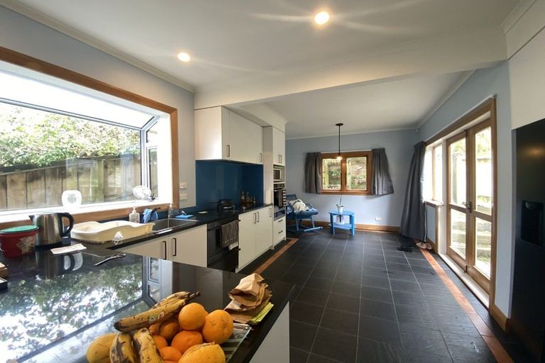 Photo of property in 32 Rodrigo Road, Kilbirnie, Wellington, 6022