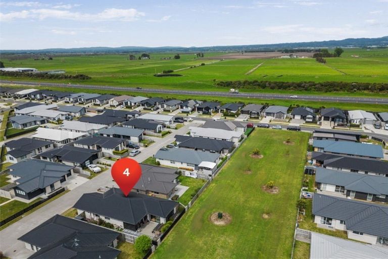Photo of property in 4 Navy Lane, Papamoa, 3118