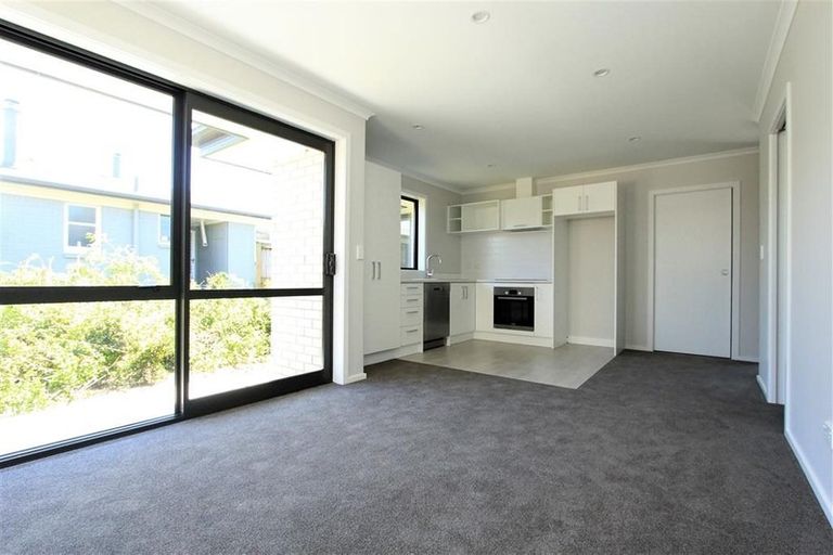 Photo of property in 2/11 Dover Road, Saint Andrews, Hamilton, 3200