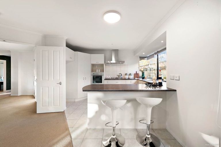 Photo of property in 17 Erne Crescent, East Tamaki, Auckland, 2016