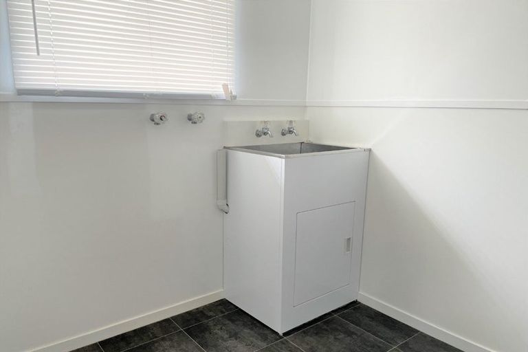 Photo of property in 25 Dorset Crescent, Hokowhitu, Palmerston North, 4410