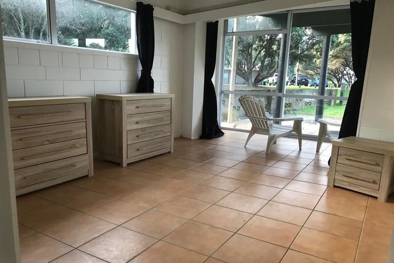 Photo of property in 2/465 Hibiscus Coast Highway, Orewa, 0931