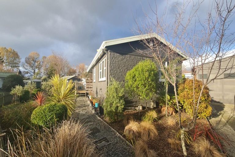 Photo of property in 60 Rangipoia Place, Turangi, 3334
