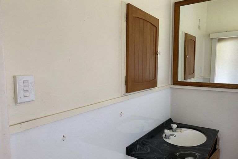 Photo of property in 105 Studholme Street, Morrinsville, 3300