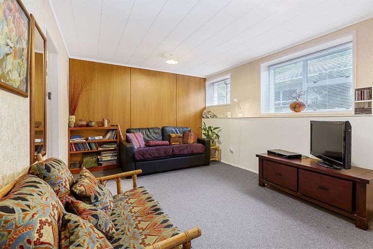 Photo of property in 14 Findhorn Place, Papakowhai, Porirua, 5024