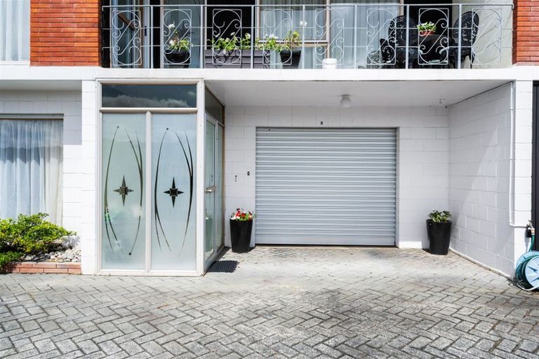 Photo of property in 2/266 Western Hills Drive, Avenues, Whangarei, 0110