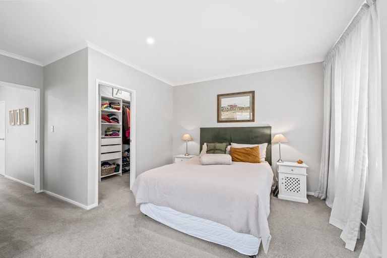 Photo of property in 87 Karepiro Drive, Stanmore Bay, Whangaparaoa, 0932