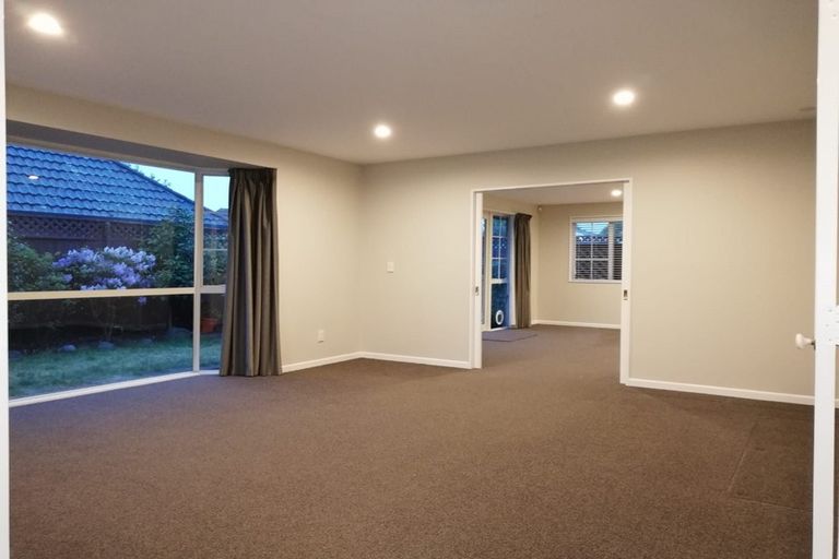 Photo of property in 70a Hounslow Street, Ilam, Christchurch, 8041