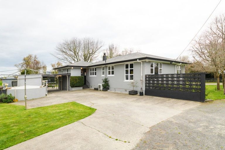 Photo of property in 1308 Rongotea Road, Kairanga, Palmerston North, 4475
