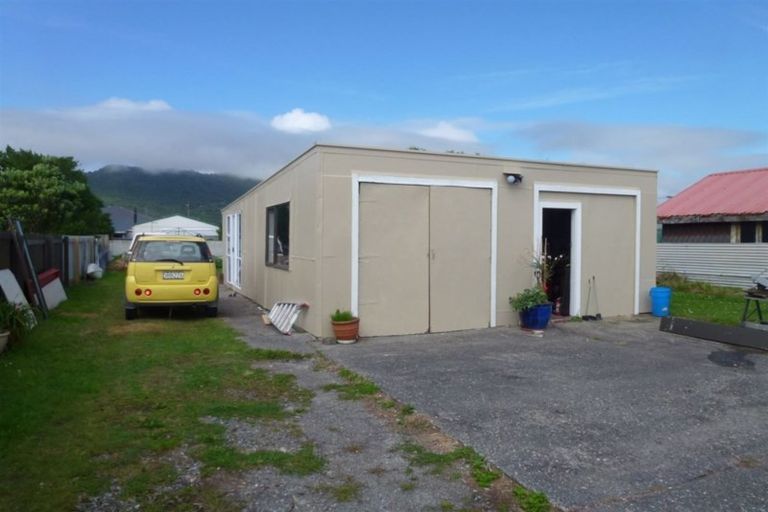 Photo of property in 63 Doyle Street, Blaketown, Greymouth, 7805