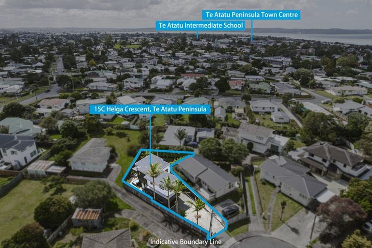 Photo of property in 15c Helga Crescent, Te Atatu Peninsula, Auckland, 0610