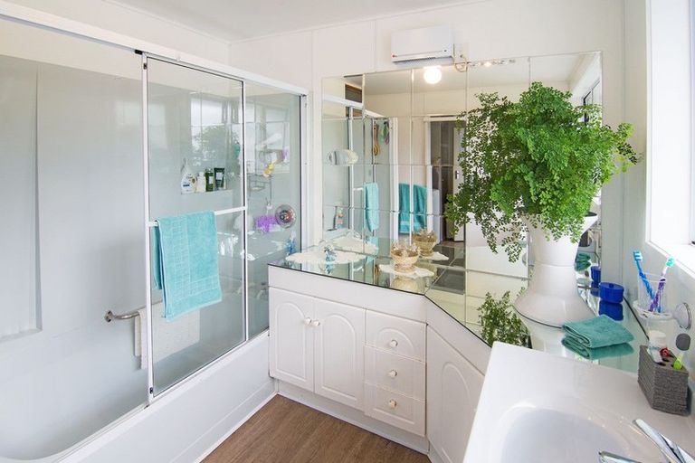 Photo of property in 21 Oxford Street, Lansdowne, Masterton, 5810