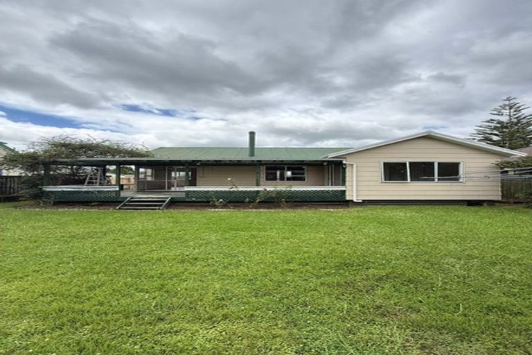 Photo of property in 2/114 Clevedon Road, Papakura, 2110