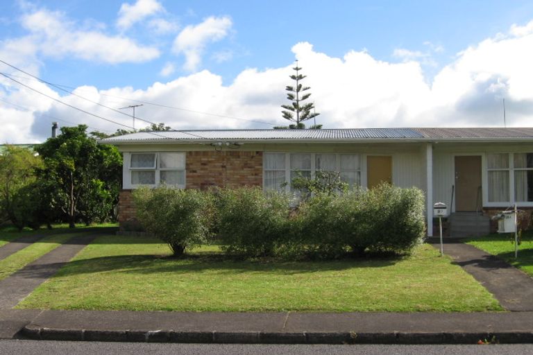 Photo of property in 2/20 Graham Avenue, Te Atatu Peninsula, Auckland, 0610