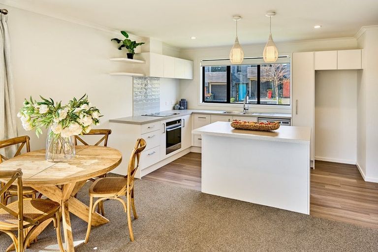 Photo of property in 18 Holystone Road, Whitby, Porirua, 5024