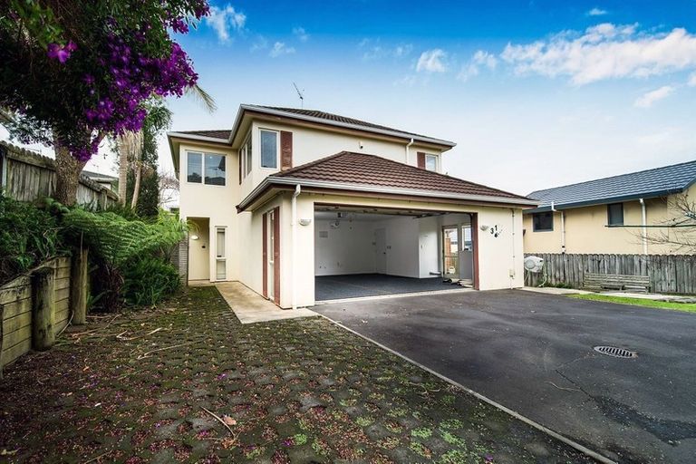 Photo of property in 31a Chieftain Rise, Goodwood Heights, Auckland, 2105