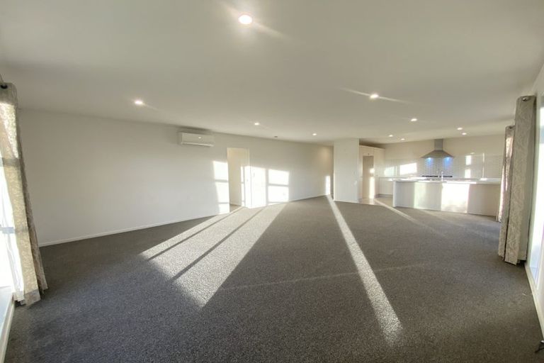 Photo of property in 24 Burnham School Road, Rolleston, 7614