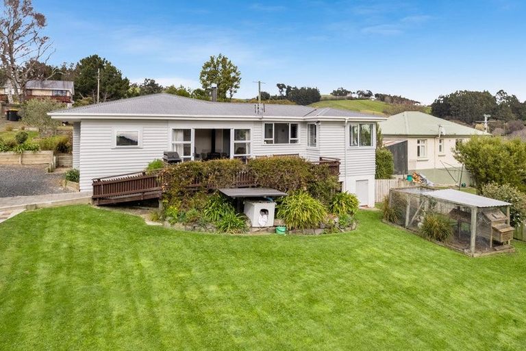 Photo of property in 9 Tomkins Street, Green Island, Dunedin, 9018