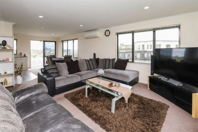 Photo of property in 11b Sharaleigh Place, Grandview Heights, Hamilton, 3200