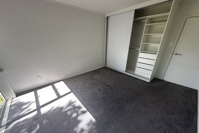 Photo of property in 88 Exmouth Road, Northcote, Auckland, 0627