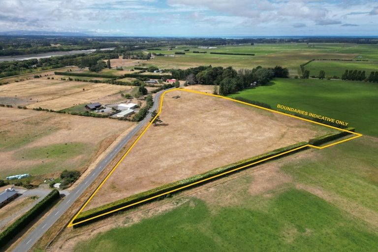 Photo of property in 27 Coldstream Road, Rangiora, 7473