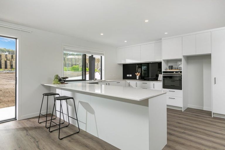 Photo of property in 5 Kiwinui Lane, Warkworth, 0910