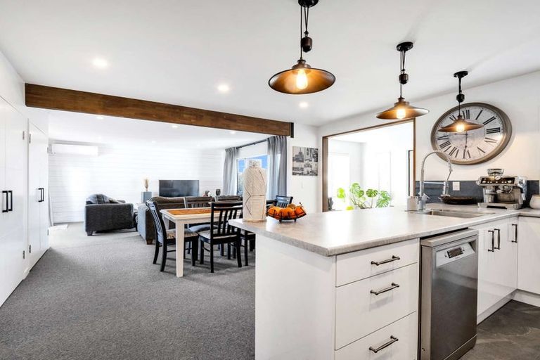 Photo of property in 1 Ward Street, Aramoho, Whanganui, 4500