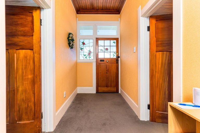 Photo of property in 44 Queen Street, Feilding, 4702